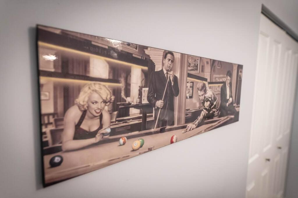 Large, Stunning Elvis Themed Condo,10 Min From Cvg Florence Luaran gambar