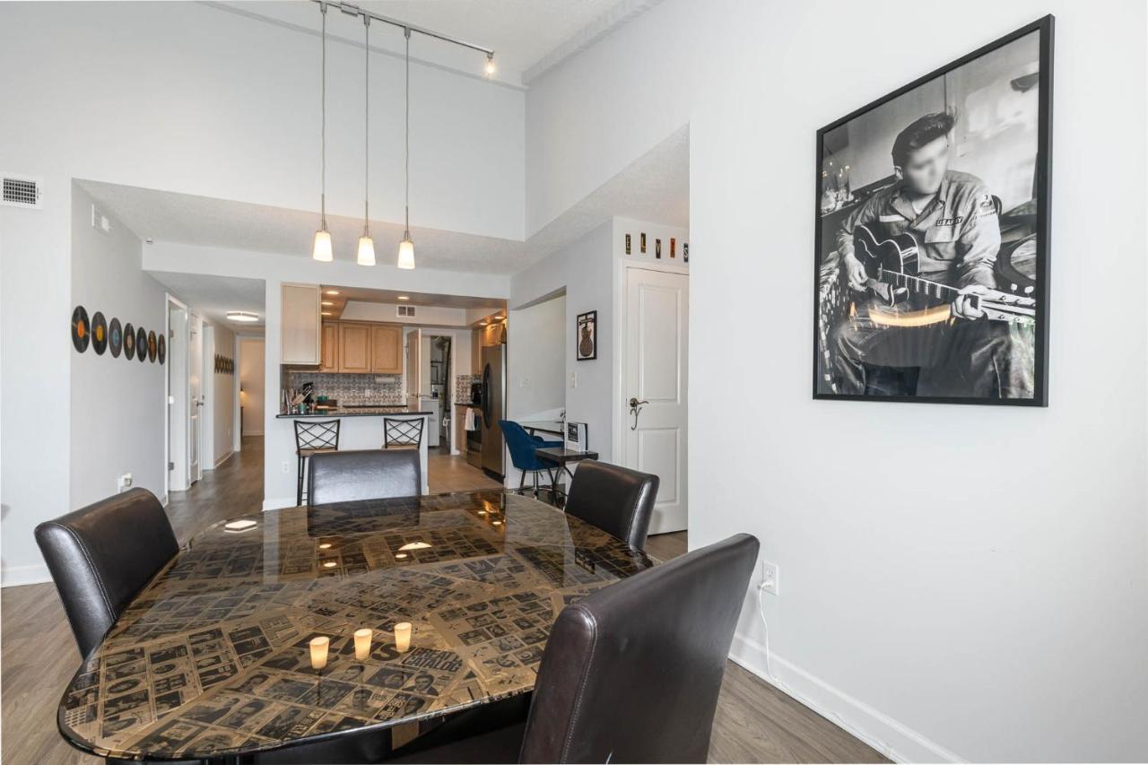 Large, Stunning Elvis Themed Condo,10 Min From Cvg Florence Luaran gambar