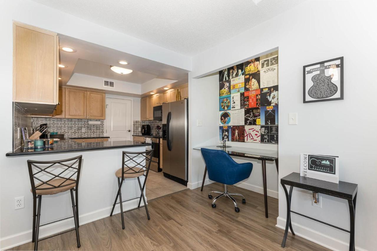 Large, Stunning Elvis Themed Condo,10 Min From Cvg Florence Luaran gambar